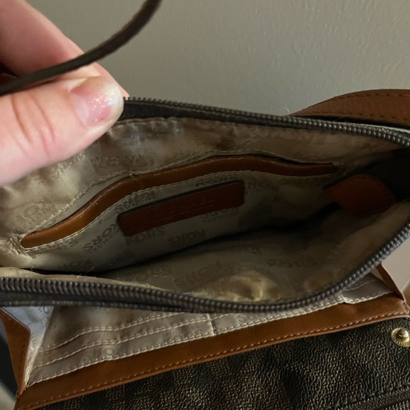 Cross body Michael Kors purse. Brown with chrome detailing - Picture 4 of 4